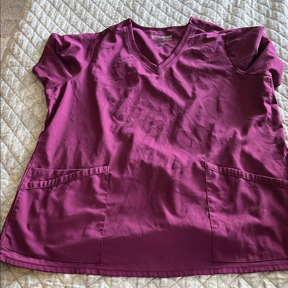 Greys Anatomy Scrub set! - Picture 5 of 6